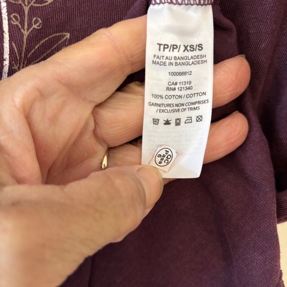 Garage purple ladies oversized XS tshirt cotton NWTO tags on - Picture 3 of 11